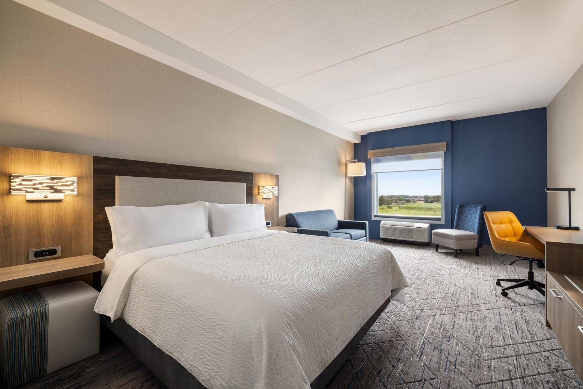 Hotel Express - By Ihg Strathroy