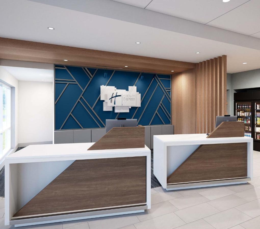 Express - By Ihg Strathroy